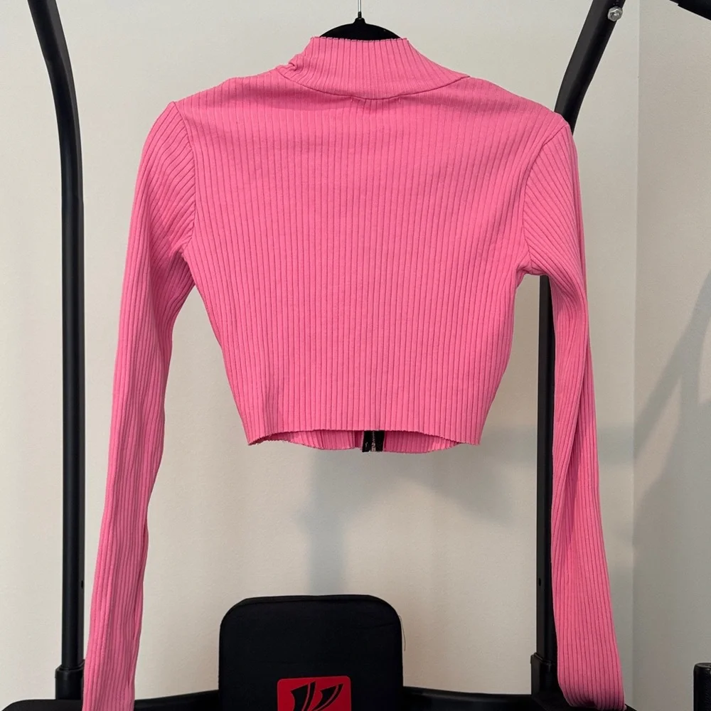 Cotton Citizen Vibrant Pink Zip-Up Crop Top - Picture 7 of 8